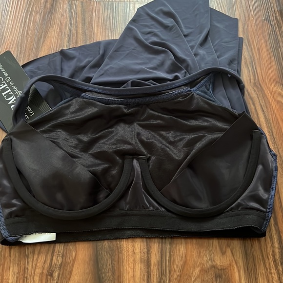 Miraclesuit Illusionist Ursula Underwire Tankini Top, DD Cup - Picture 11 of 16